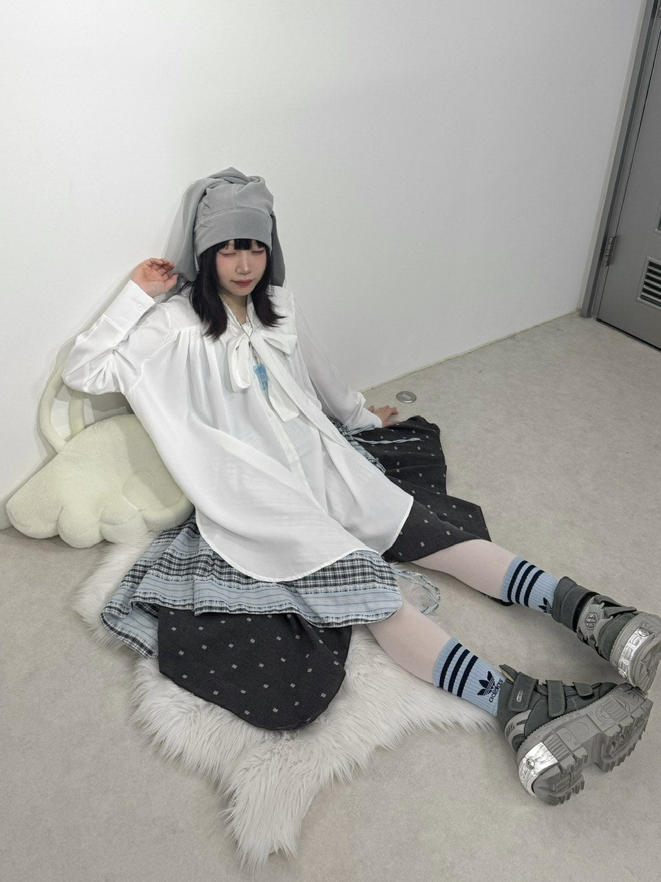 国際配送【Nerd out XU】satin tie shirt (2color)