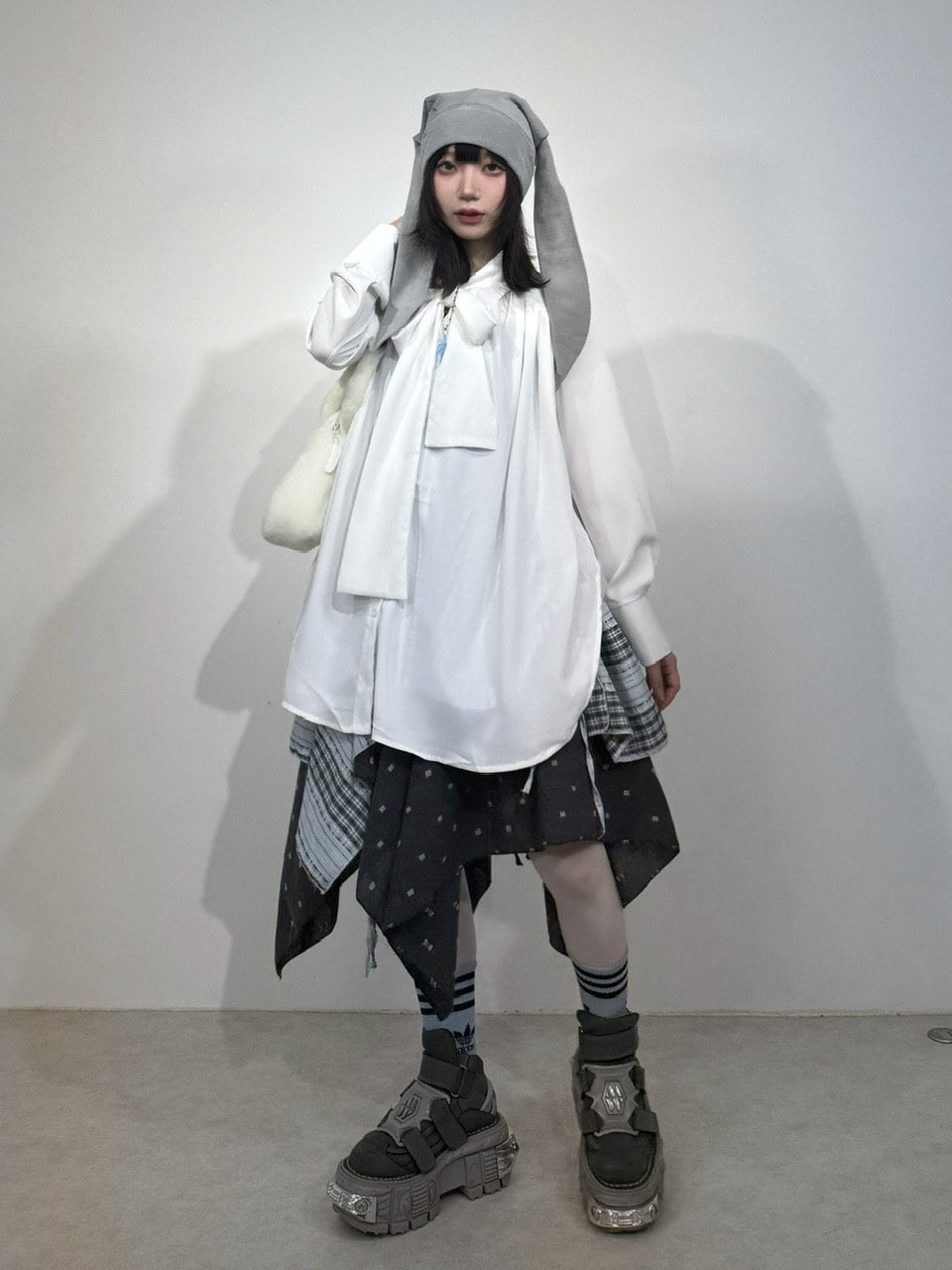 国際配送【Nerd out XU】reversible asymmetry drawstring skirt