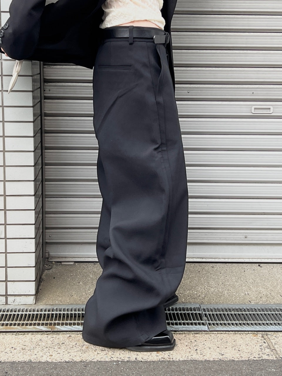 受注制【Chikashitsu +】side design wide slacks (2color)