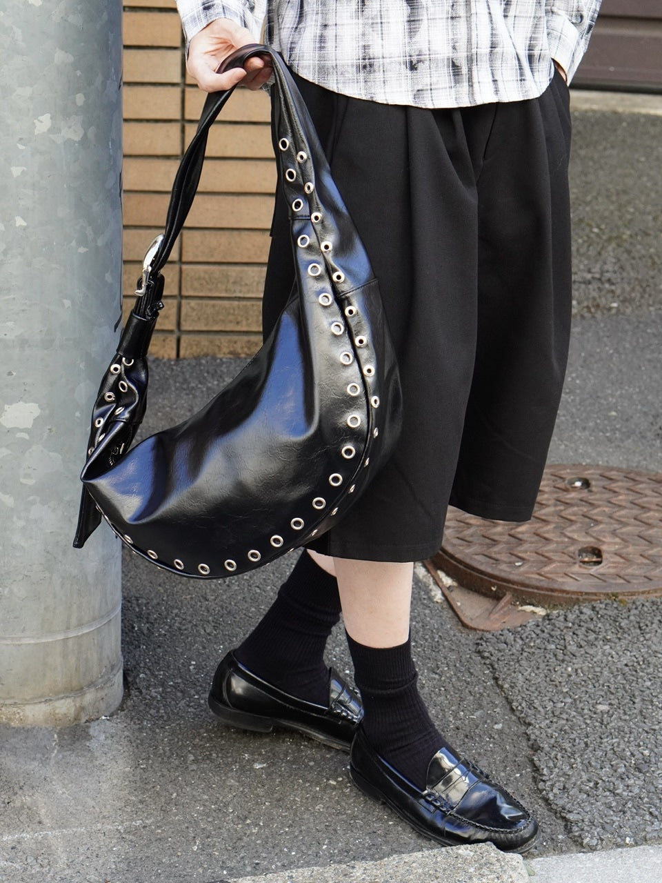 東京店WEB限定受注制【Chikashitsu +】eyelet cross bag