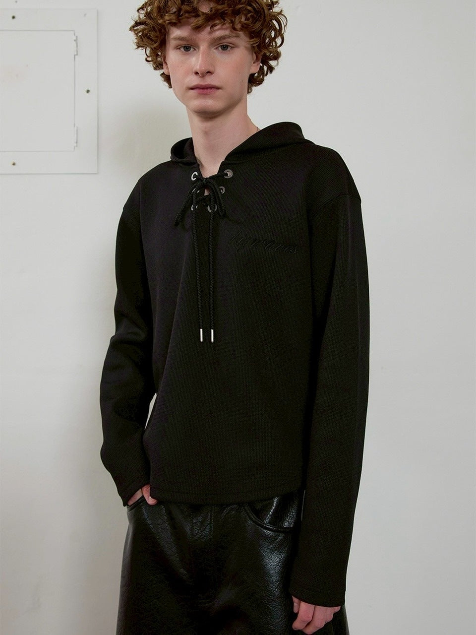 【ESC STUDIO】eyelet waffle hoodie