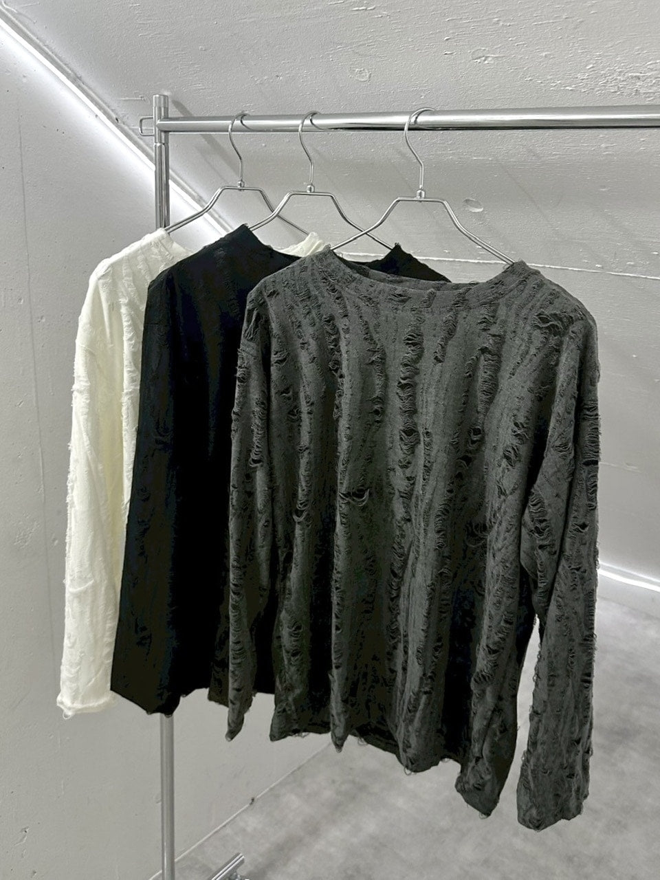 国際配送【LUV CODE】damage long sleeve tee (3color)