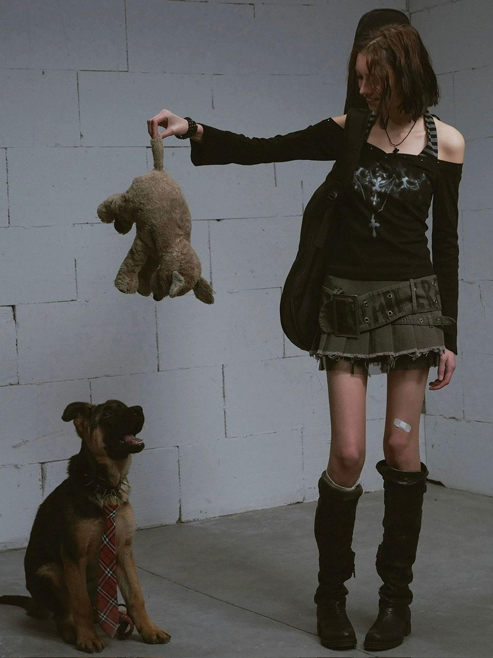 【Cest Nous】Patchwork printed T-shirt / 【セヌー】オフショルダーパッチワークプリントホルターネック長袖Tシャツ