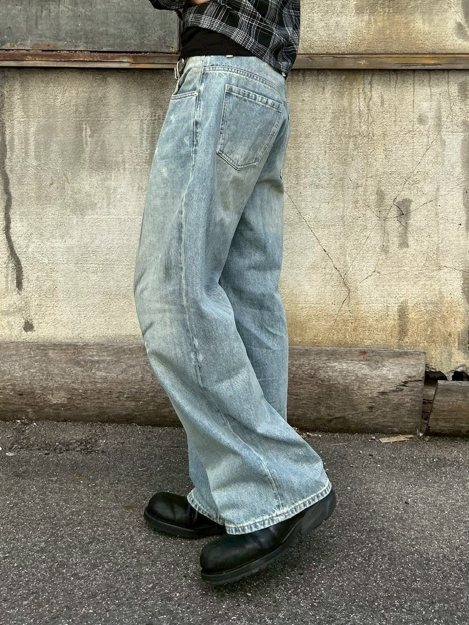 【Chikashitsu +】dirty wash semi wide denim (2color) / 【チカシツプラス】ダーティーウォッシングセミワイドデニムパンツ