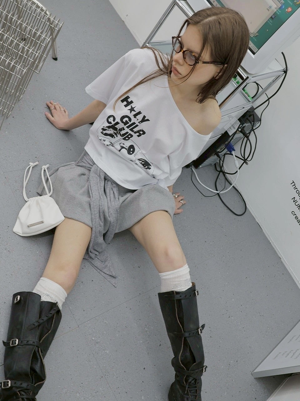 【HOLY NUMBER 7】OFF-SHOULDER HOLY GIRL CLUB GRAPHICS SHORT-SLEEVED T-SHIRT/ 【ホーリーナンバーセブン】オフショルダープリント半袖Tシャツ