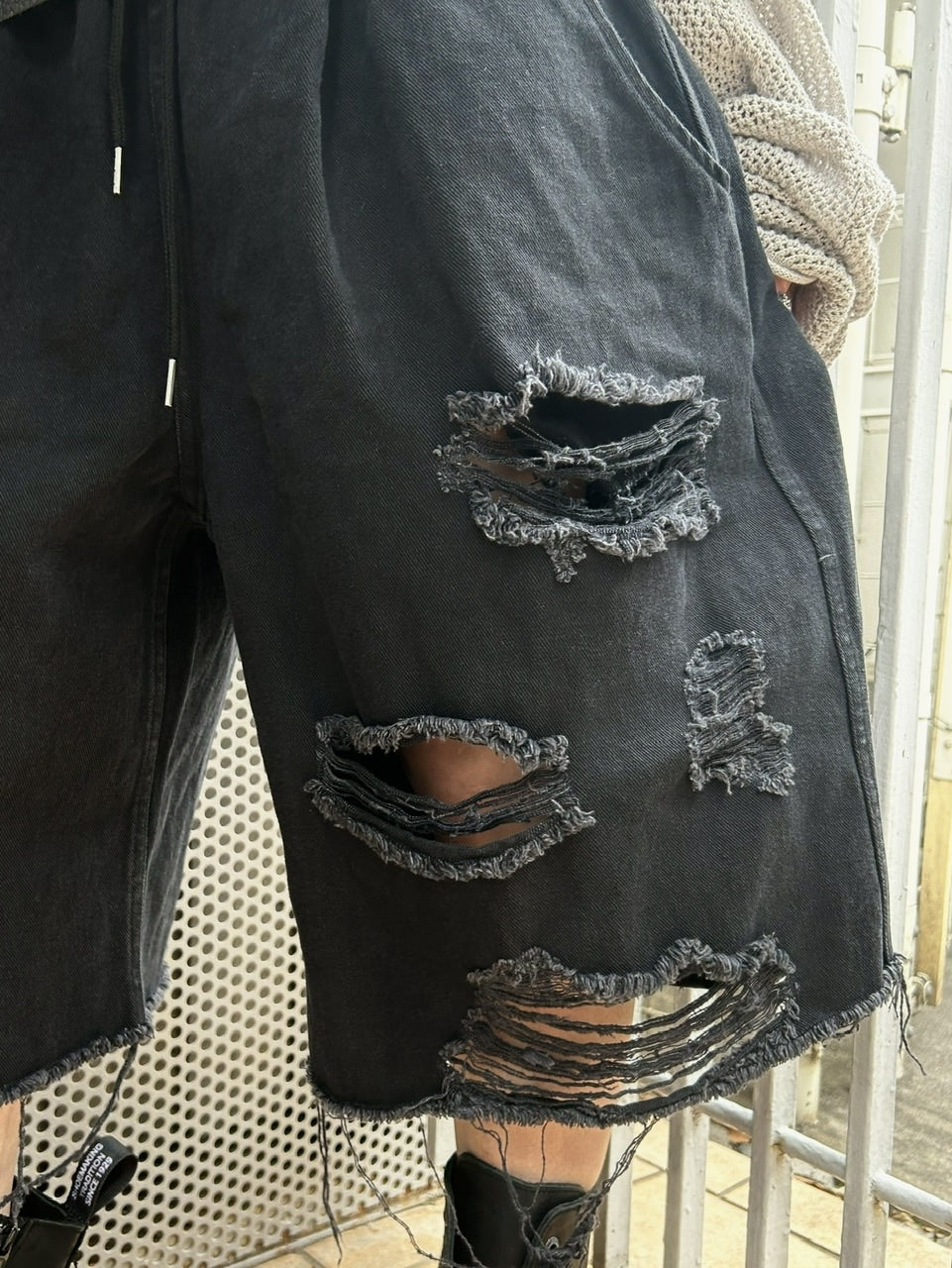 受注制【Never mind the XU】damage denim half pants