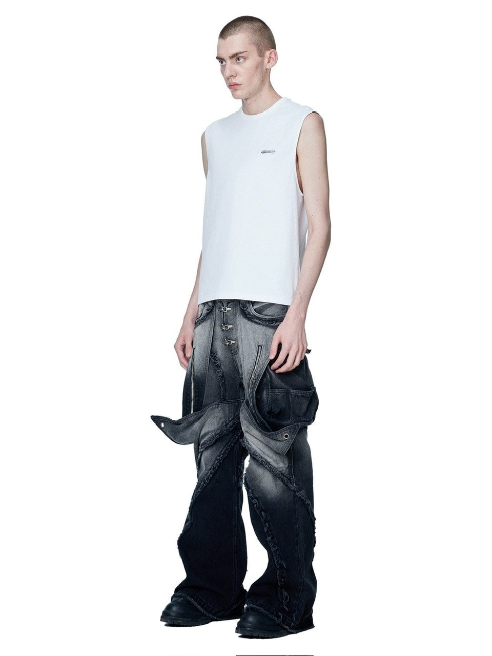 【The Boy Has No Patience】LUMINOUS DAWN ASTRAL METAL LOGO SHADOWBAT VEST / 【ザボーイハズノーペーシェンス】メタルロゴバックプリントロゴタンクトップ