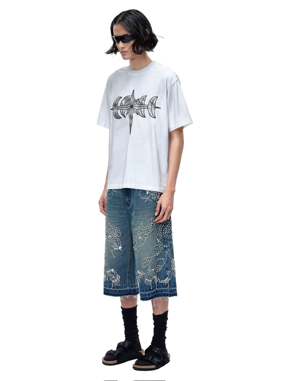 【The Boy Has No Patience】LUMINOUS NIGHT LEATHER PATCH TEE / 【ザボーイハズノーペーシェンス】レザーパッチロゴ半袖Tシャツ