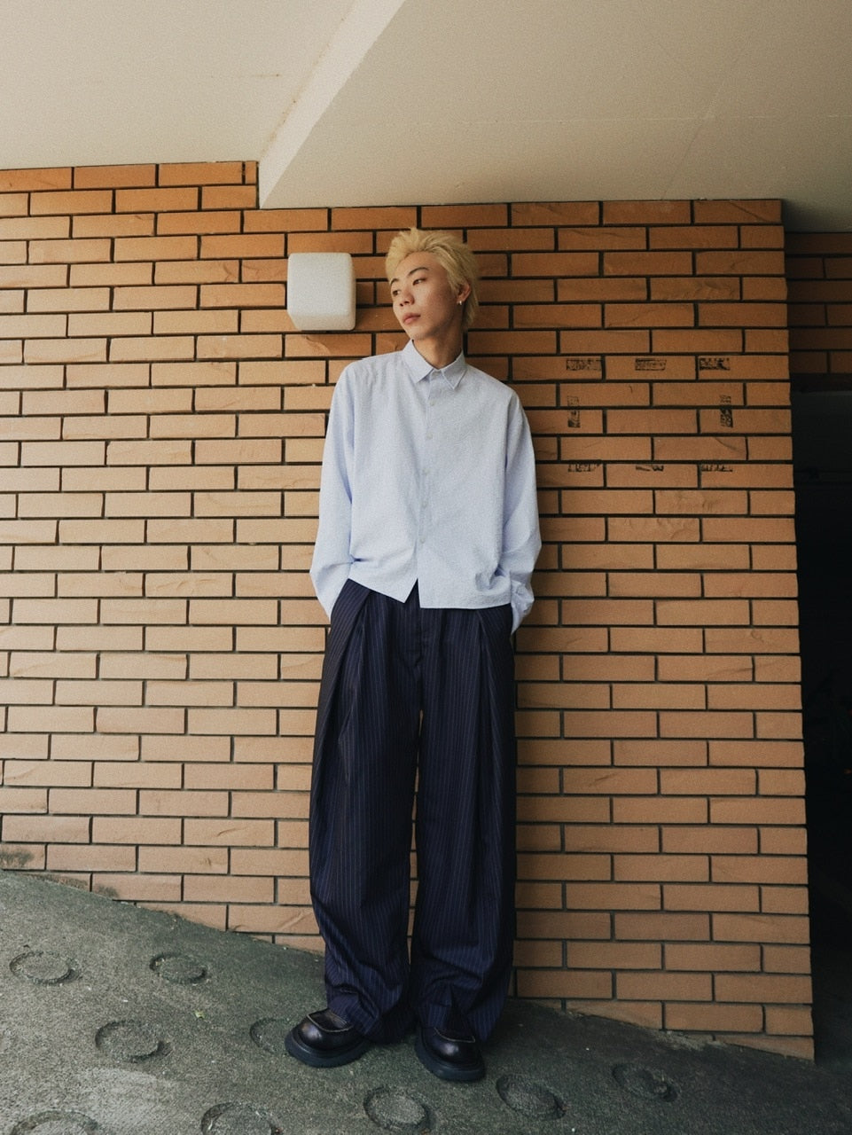 【CS】stripe cross tuck drape slacks (navy)