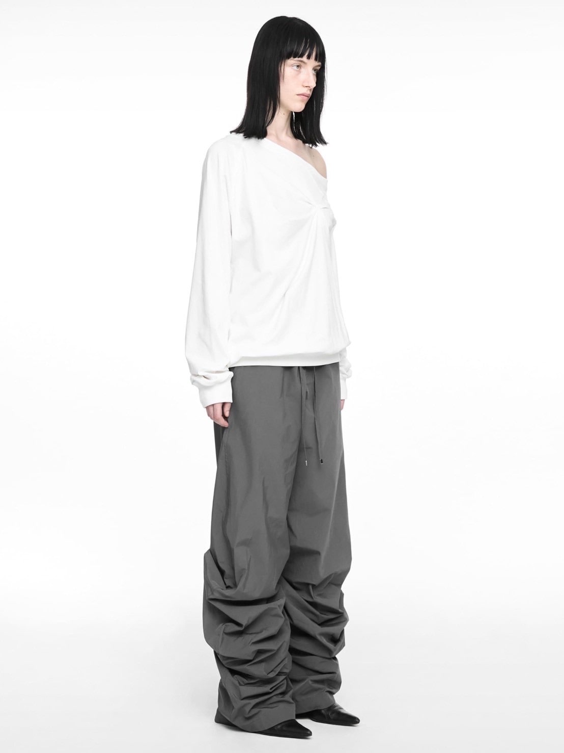 【NACHE】PINTUCK NYLON PANTS (UNISEX)