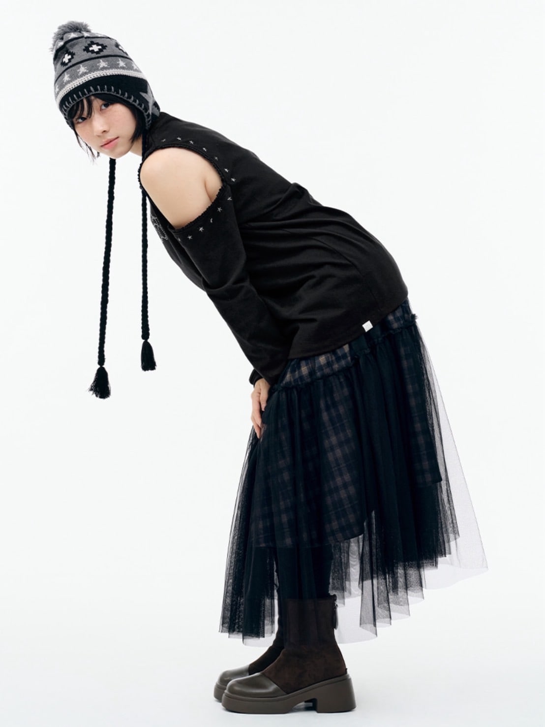 【TUOMIO】CUT-OUT LACE LONG SLEEVES / 【トゥオミオ】カットアウトレースロングスリーブ