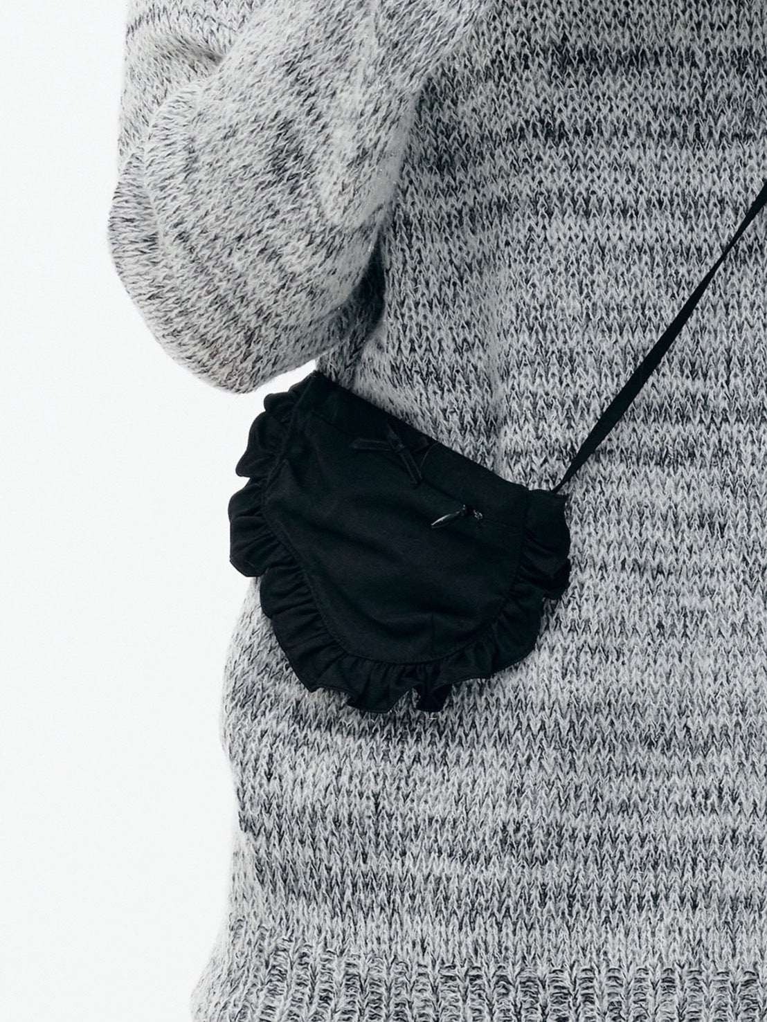 【TUOMIO】STRAPPY COIN BAG / 【トゥオミオ】ストラップコインベルトバッグ