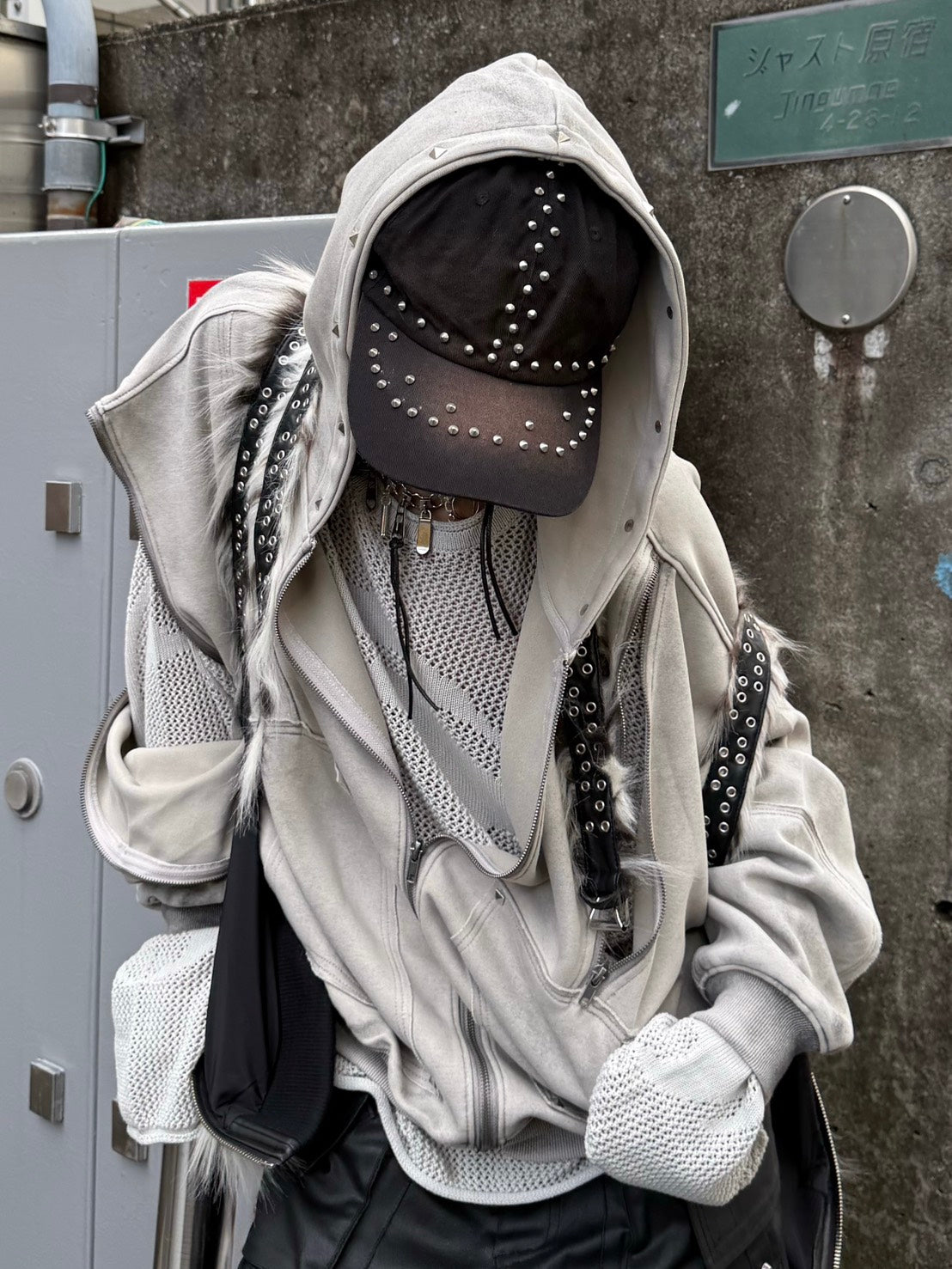 【Never mind the XU】studs washing zip up hoodie / 【ネバーマインドザエックスユー】スタッズウォッシングジップパーカー