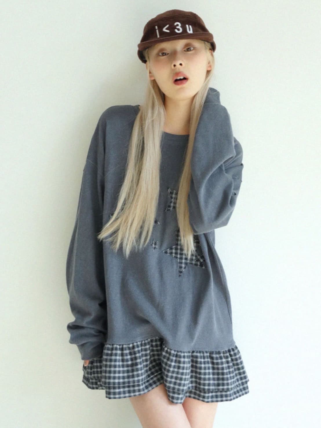 12/21 20:00 再販【Uglyshadow】STAR FRILL LONGSLEEVED T-SHIRT