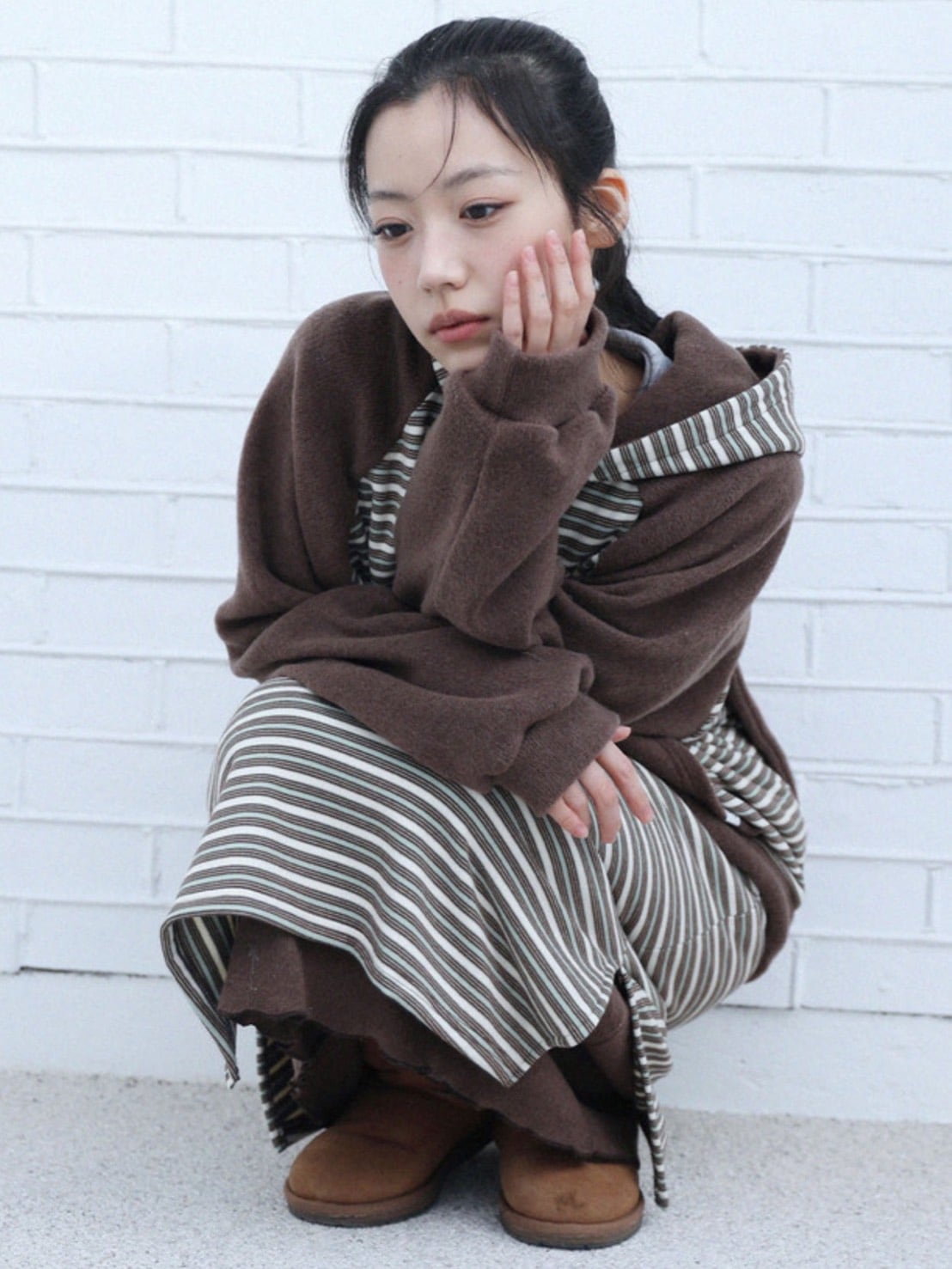 12/21 20:00 発売【Uglyshadow】RABBIT EAR HOOD STRIPE ZIP-UP