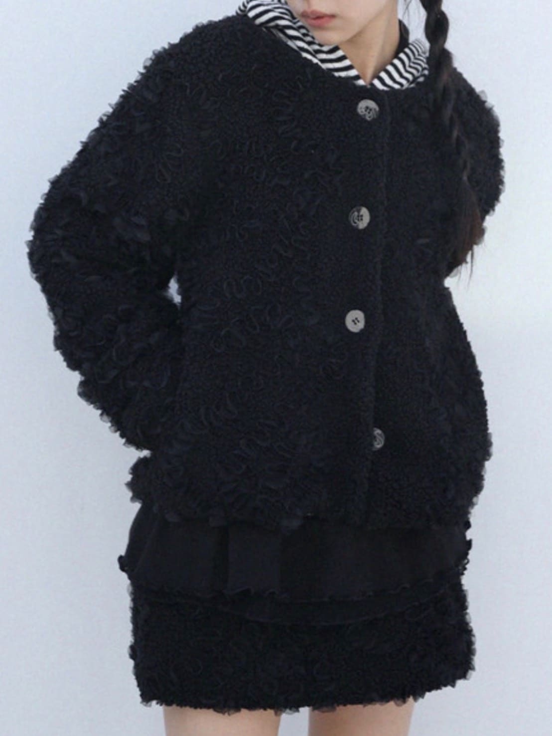 12/21 20:00 発売【Uglyshadow】RUFFLED FUR MINI SKIRT