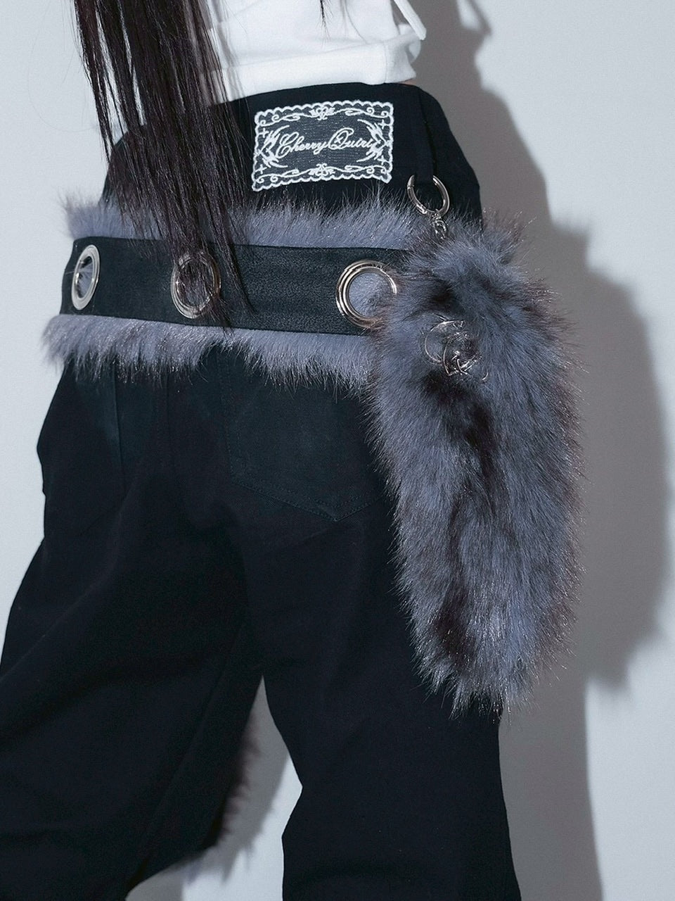 1/2 20:00発売【CHERRYQUIRI】chubby fur tail keyring