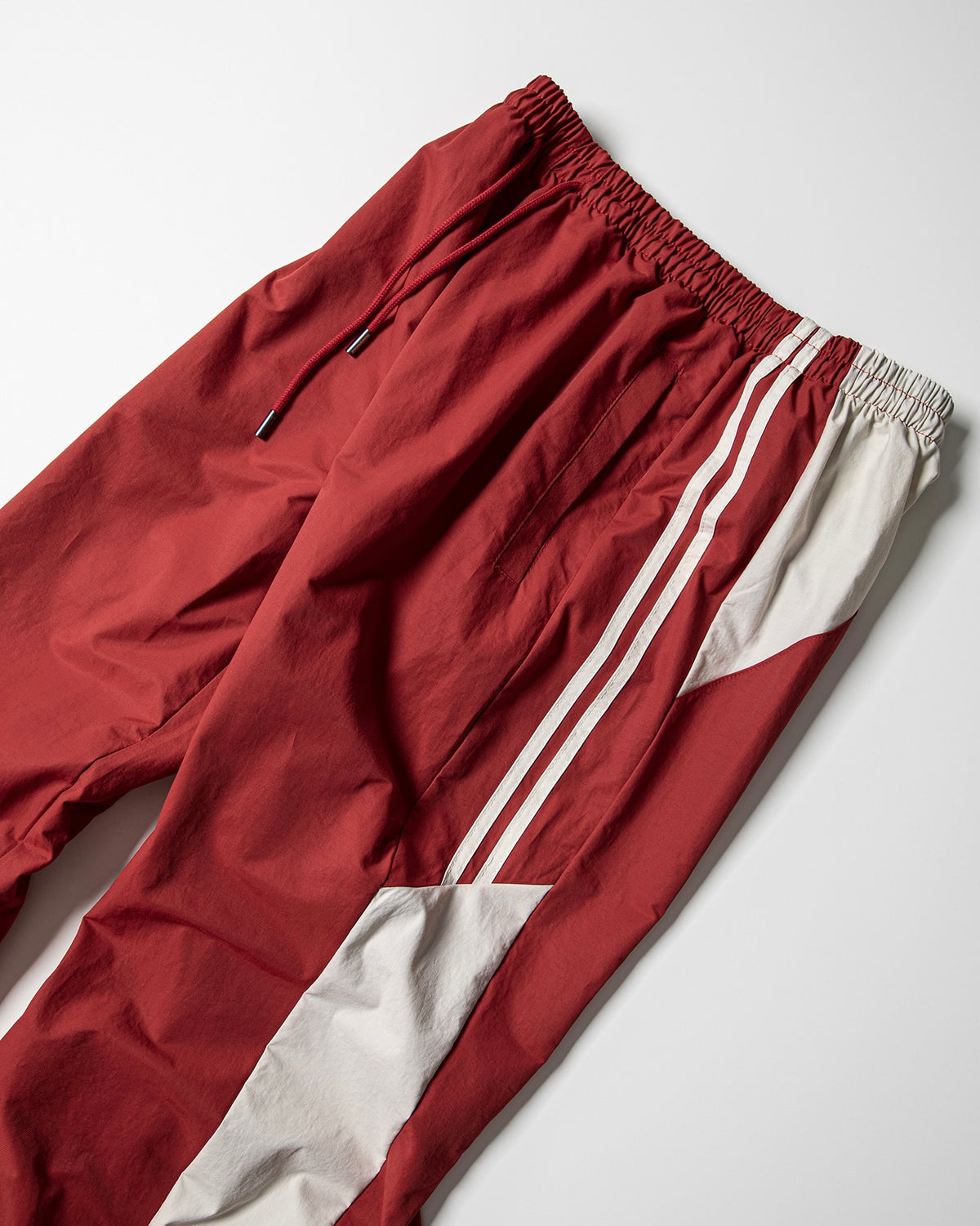 【roaringrad】26 Panel Track Pants