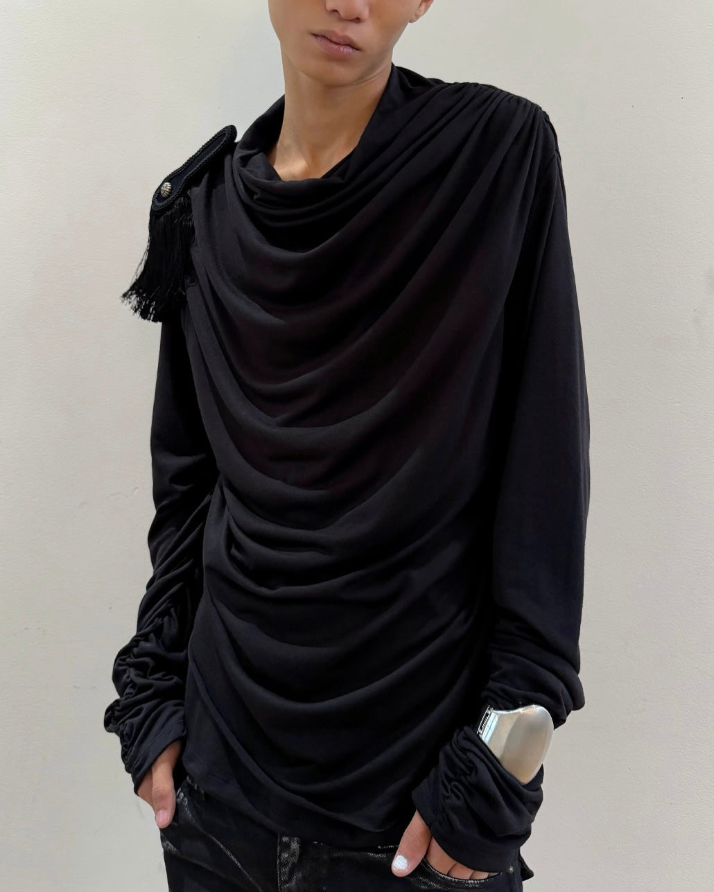 【LECYTO】Gathered Drape Long Sleeve