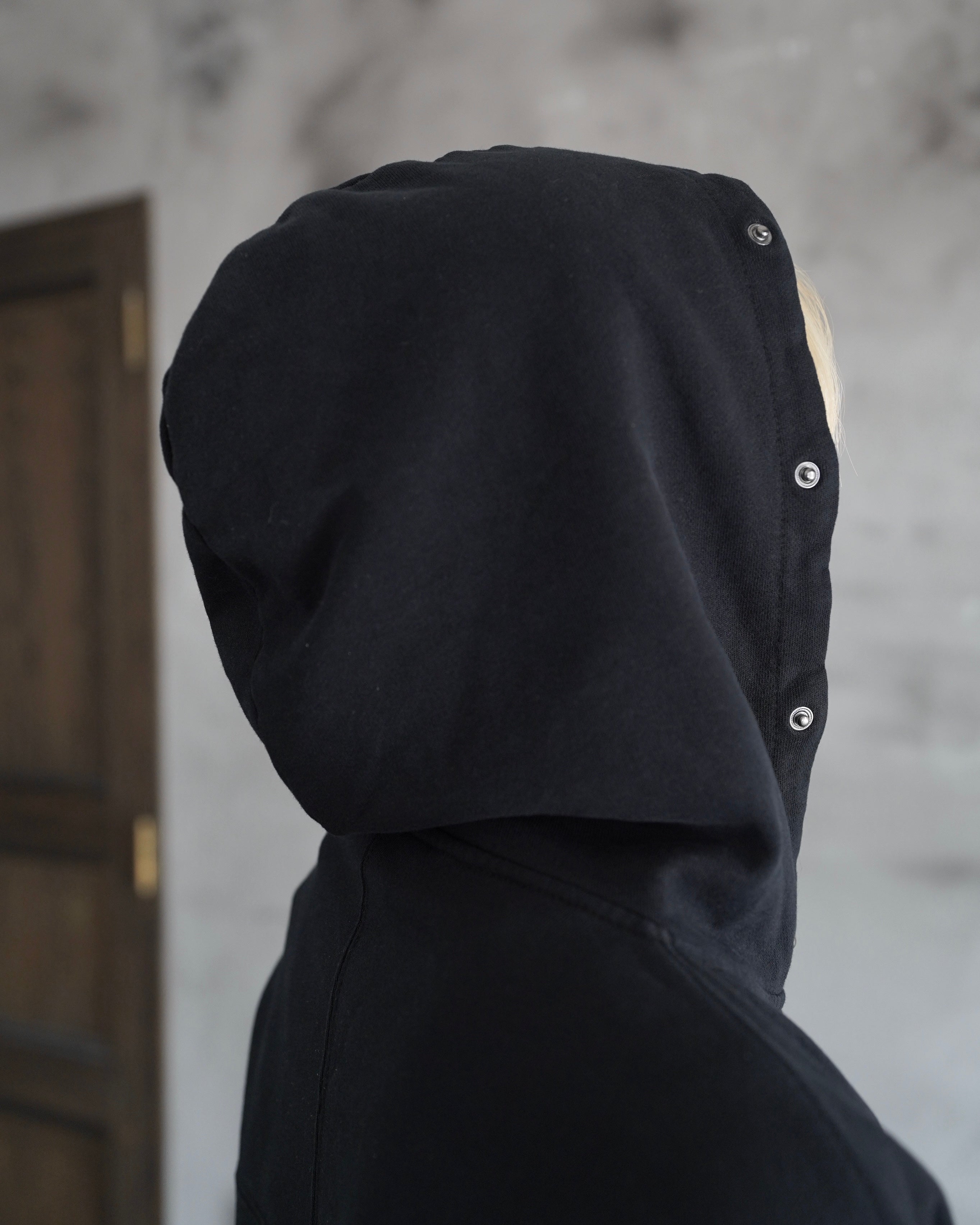 【CHIKASHITSU PLUS HIGH】Volume fur cropped zip hoodie