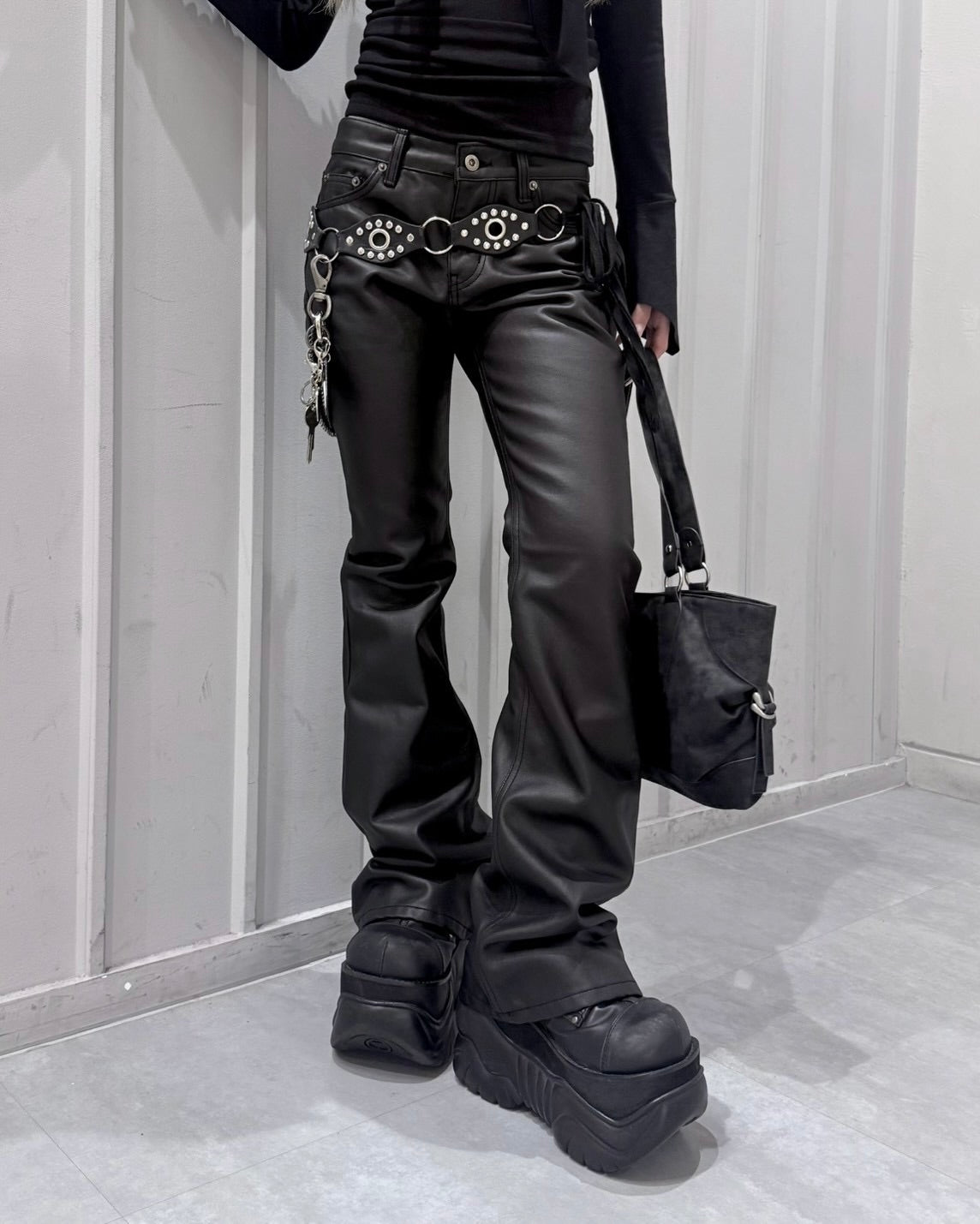 受注制【nmtc+】Glossy Flare Denim