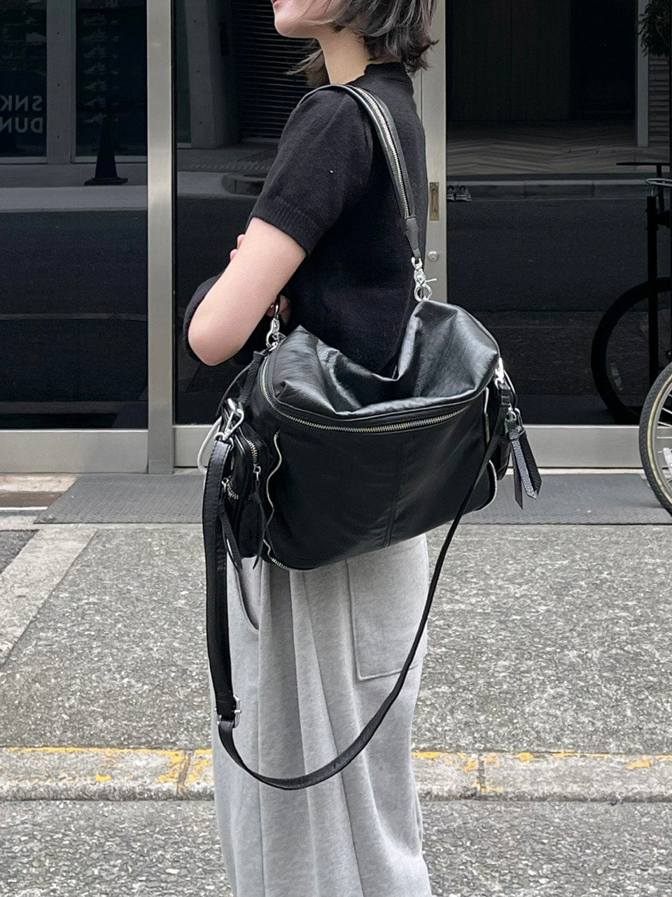 受注制【Chikashitsu +】zip design leather shoulder bag
