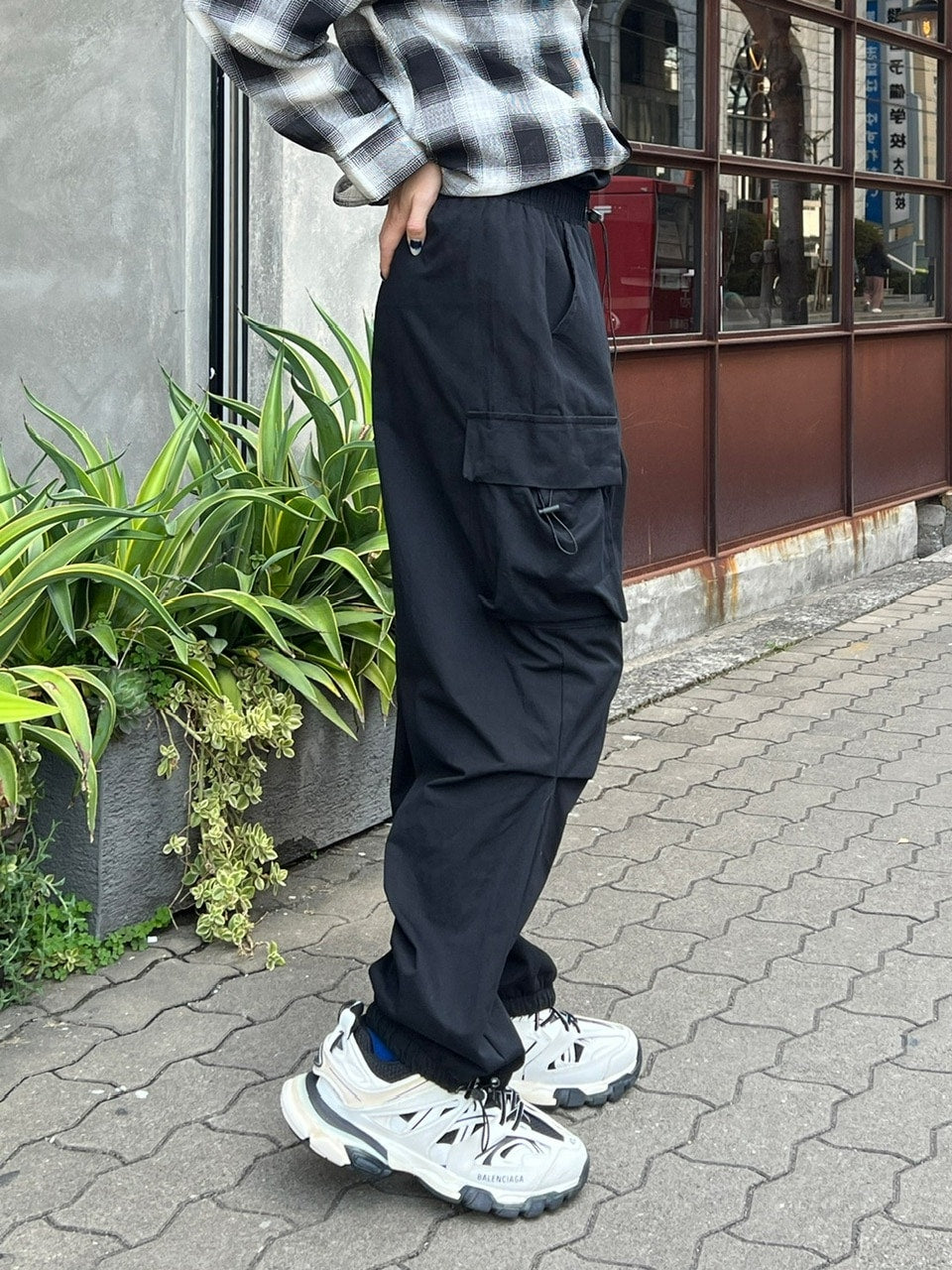 大阪店WEB限定受注制【Chikashitsu +】full length cargo pants (2color)