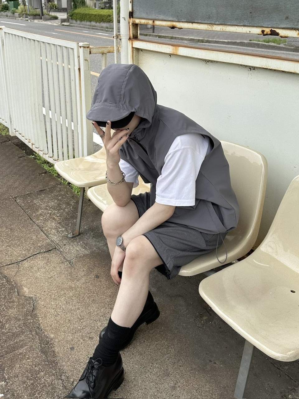 大阪店WEB限定受注制【Chikashitsu +】nylon hood vest (2color)