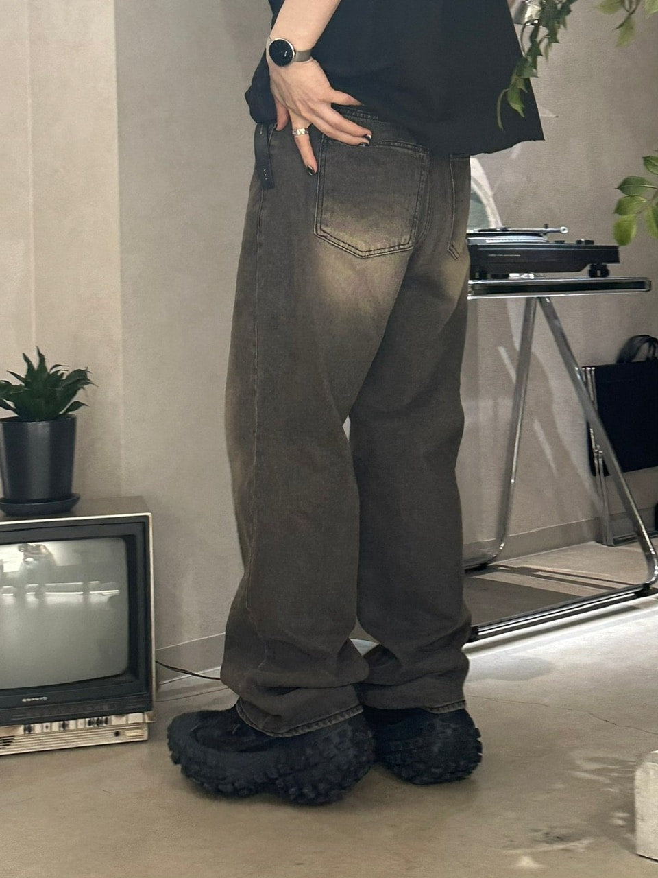 大阪店WEB限定受注制【Chikashitsu +】smokey brush deim pants (2color)