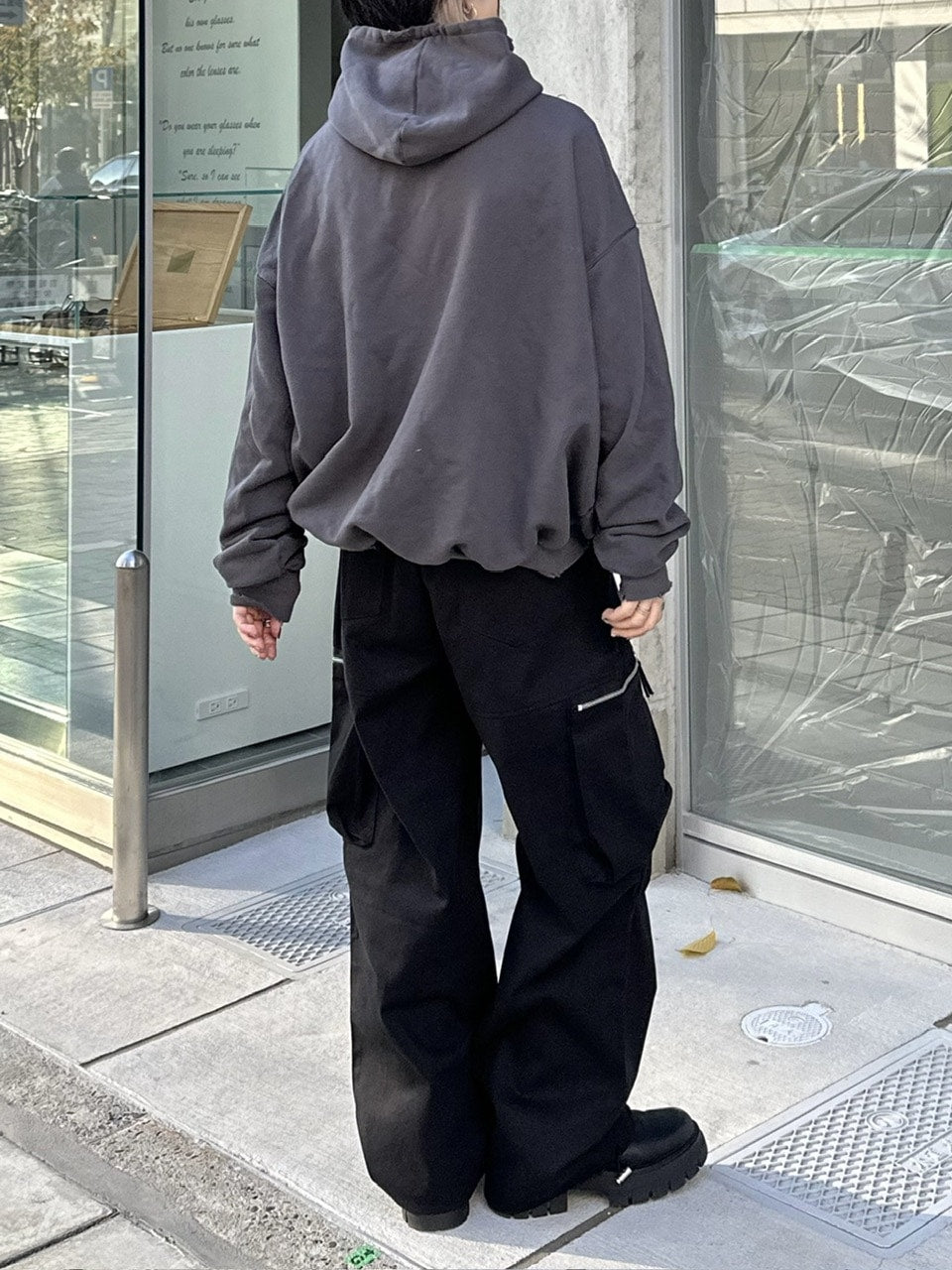 大阪店WEB限定【Chikashitsu +】damage arm warmer hoodie (3color)