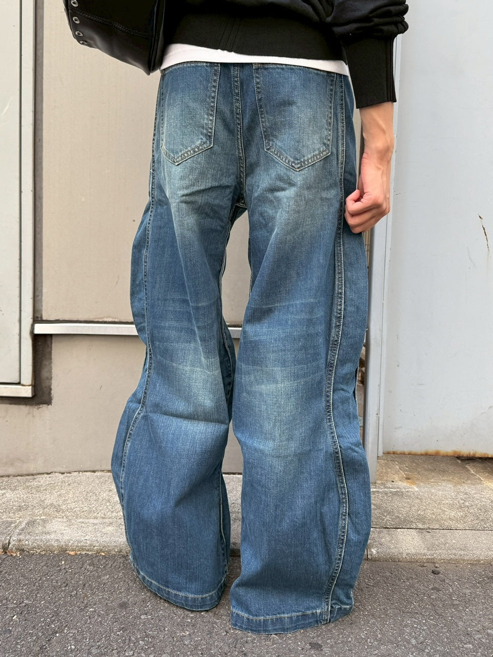 【Chikashitsu +】side wave design denim pants