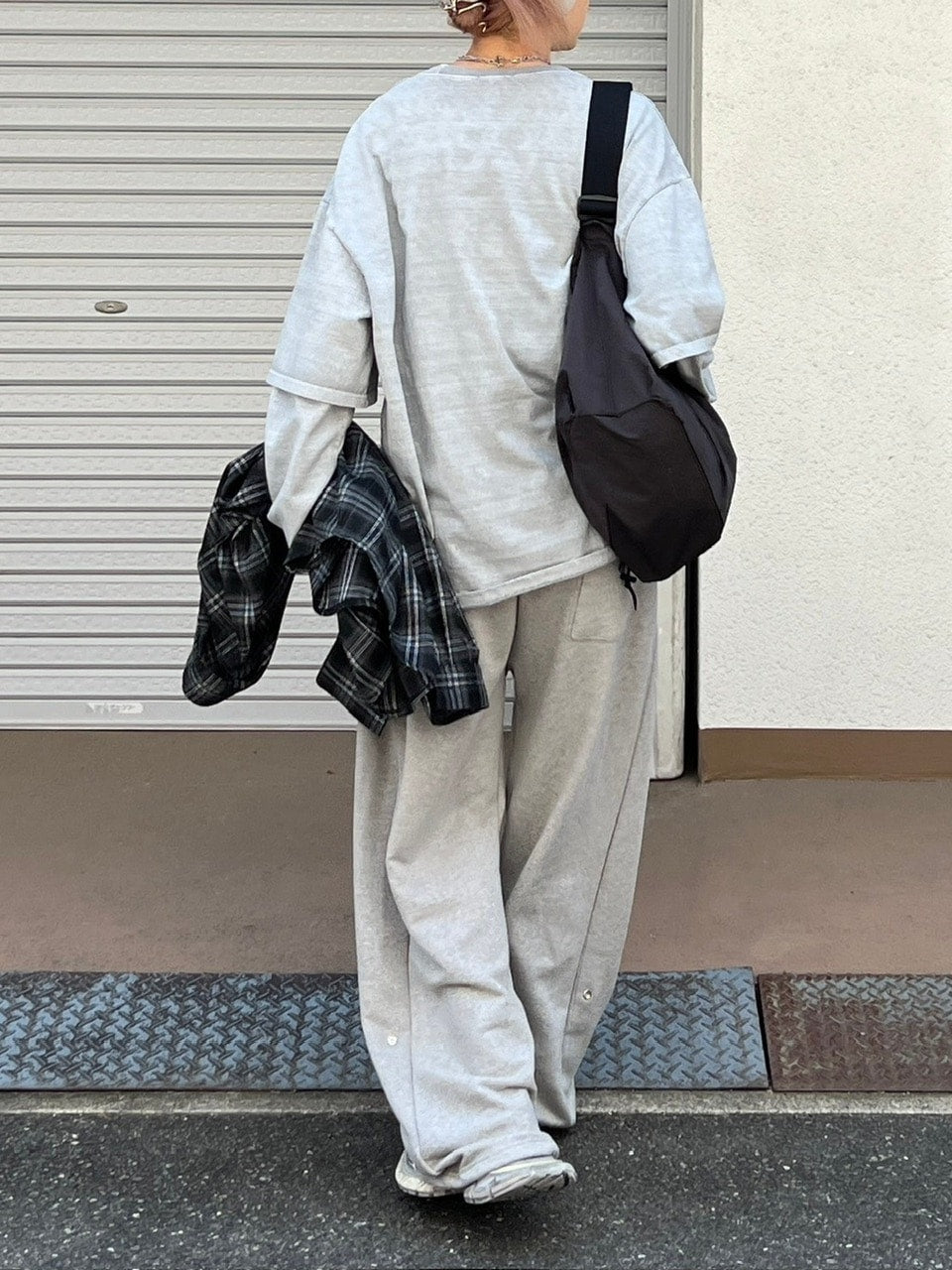 【Chikashitsu +】layered graphic long sleeve (2color) / 【チカシツプラス】レイヤードグラフィックプリント長袖Tシャツ