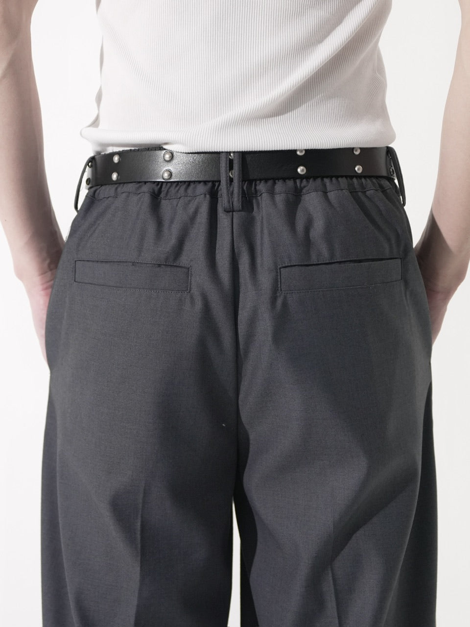 【CS】cross tuck drape slacks (charcoal)