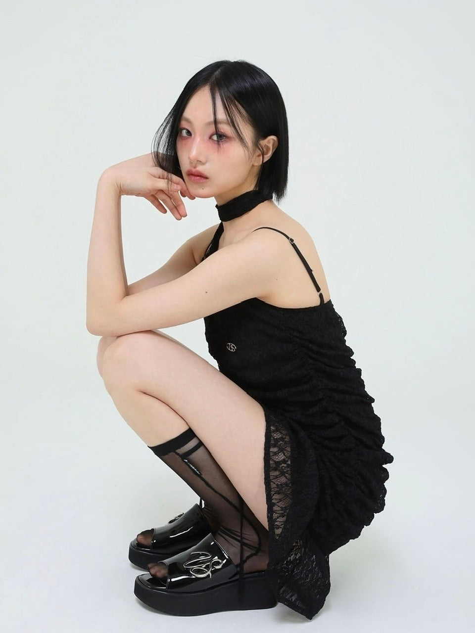 【Uglyshadow】TIE SHIRRING LACE DRESS