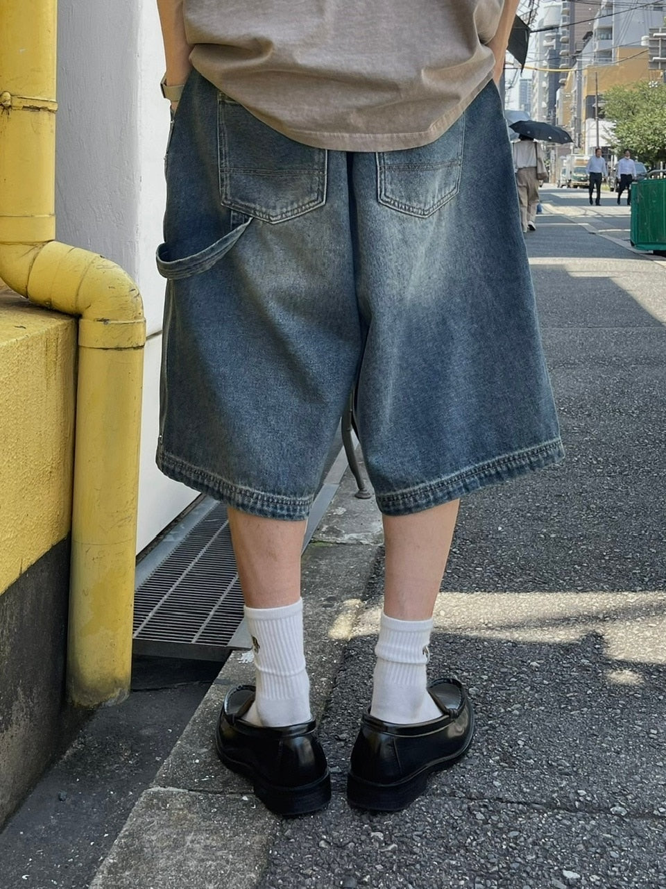 受注制【Chikashitsu +】studs design denim half pants (2color)