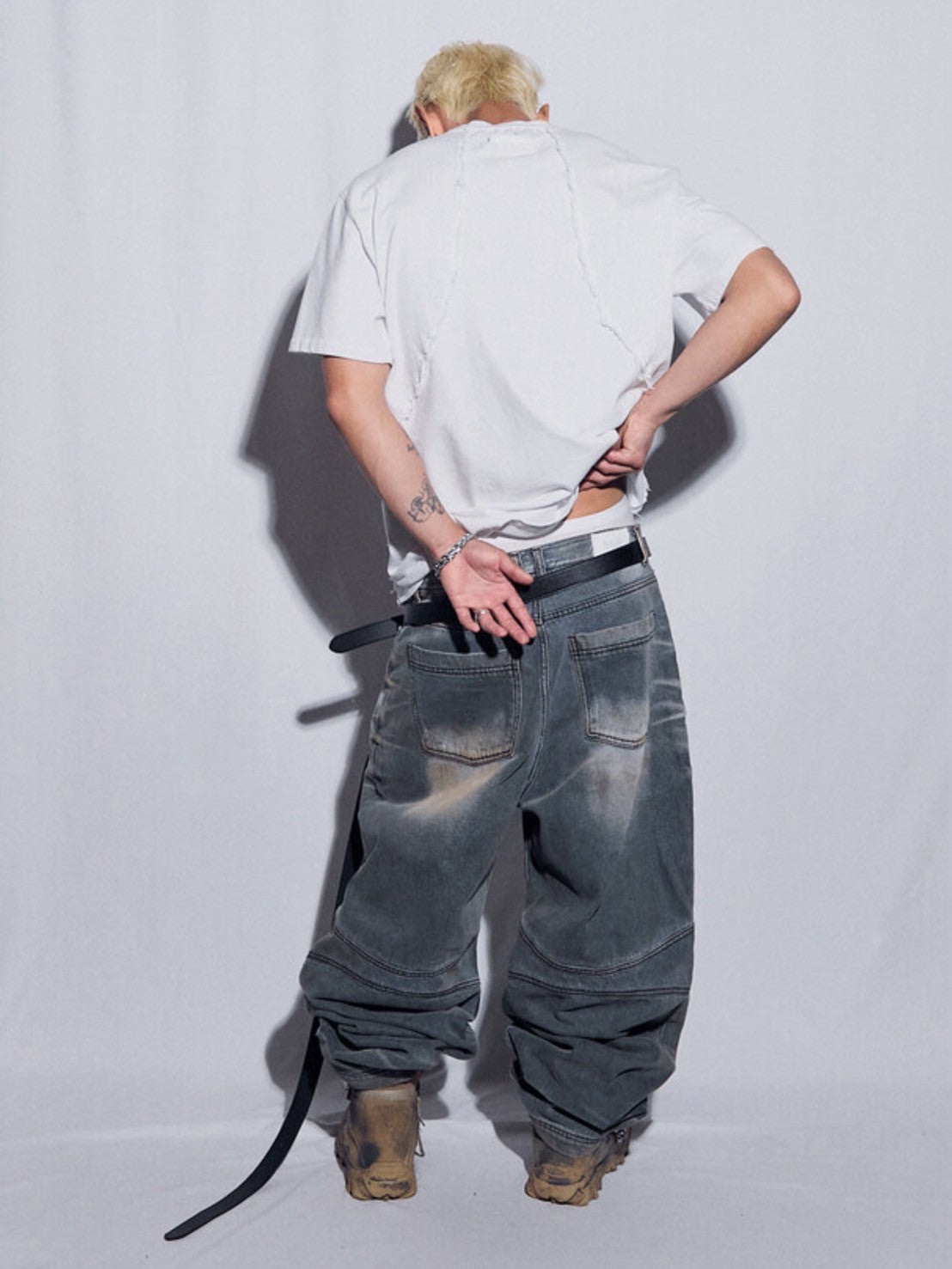 【BLR BLUER】EMBOSSED WAVE WASHING WIDE DENIM PANTS