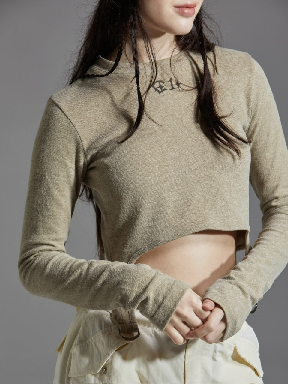 【GATELESS】DOUBLE RING CROPPED T-SHIRT