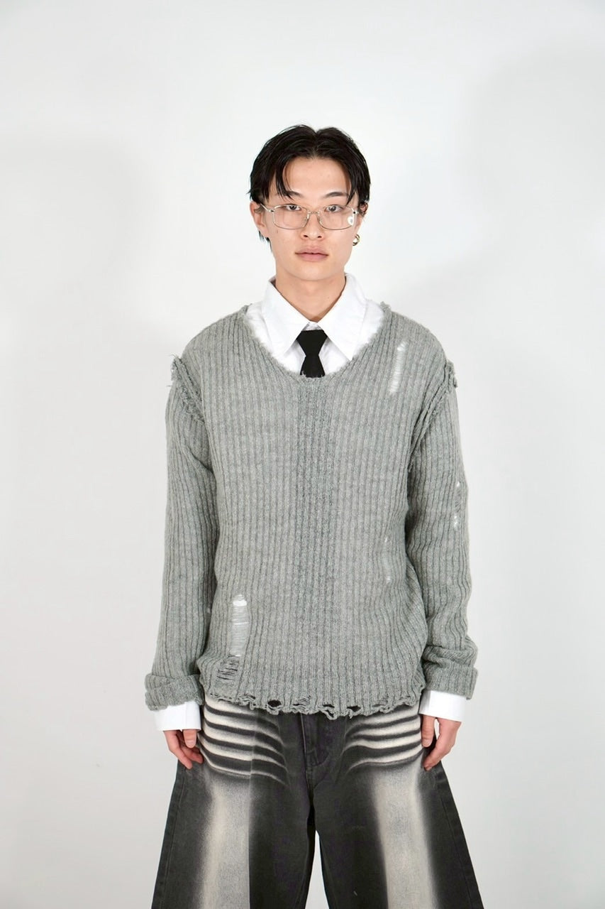 【Chikashitsu +】damage reverse v neck knit (3color) / 【チカシツプラス】リバースVネックダメージニット