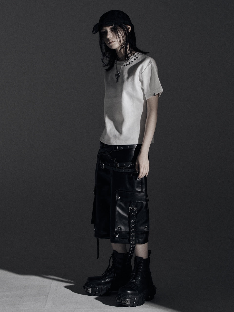 【Rosen Kreuz】DOUBLE WAIST LEATHER SHORT PANTS