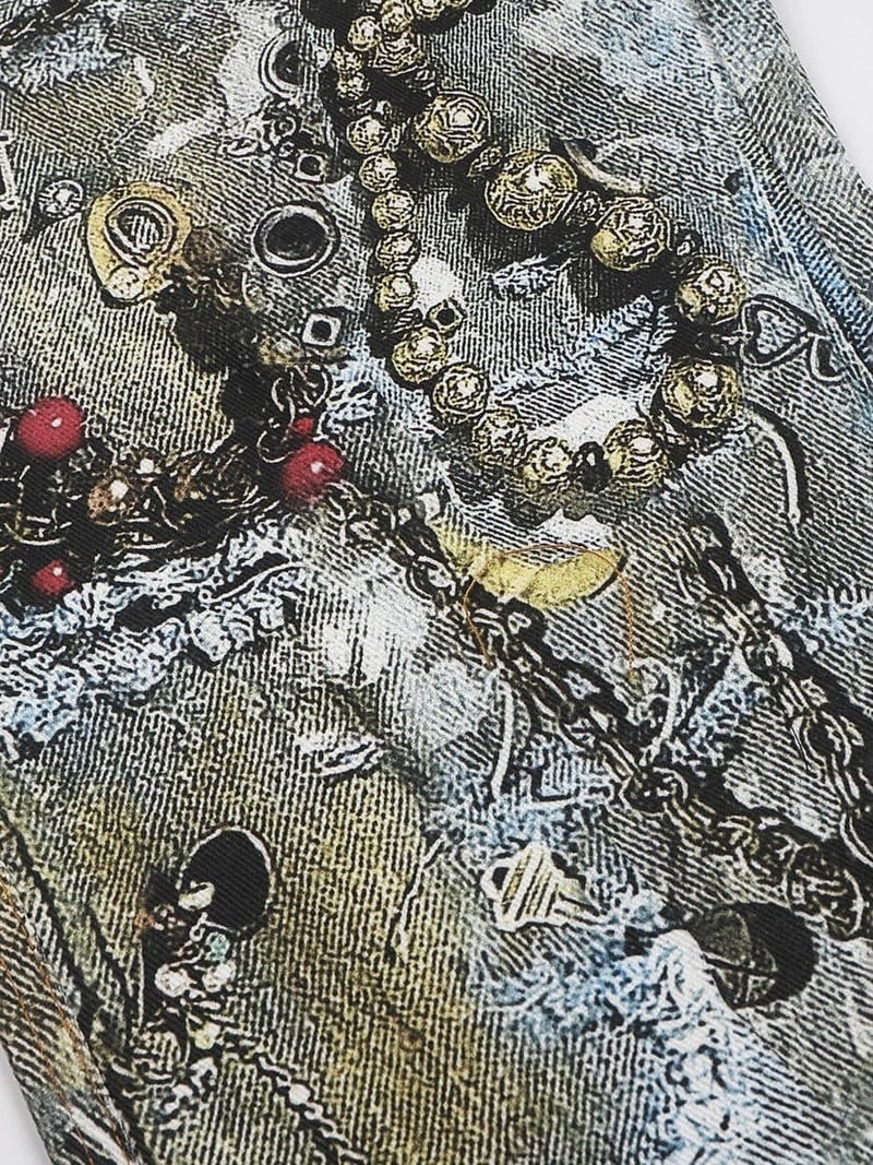 【DND4DES】GEMS ROTTEN DISTRESSED FLARED JEANS