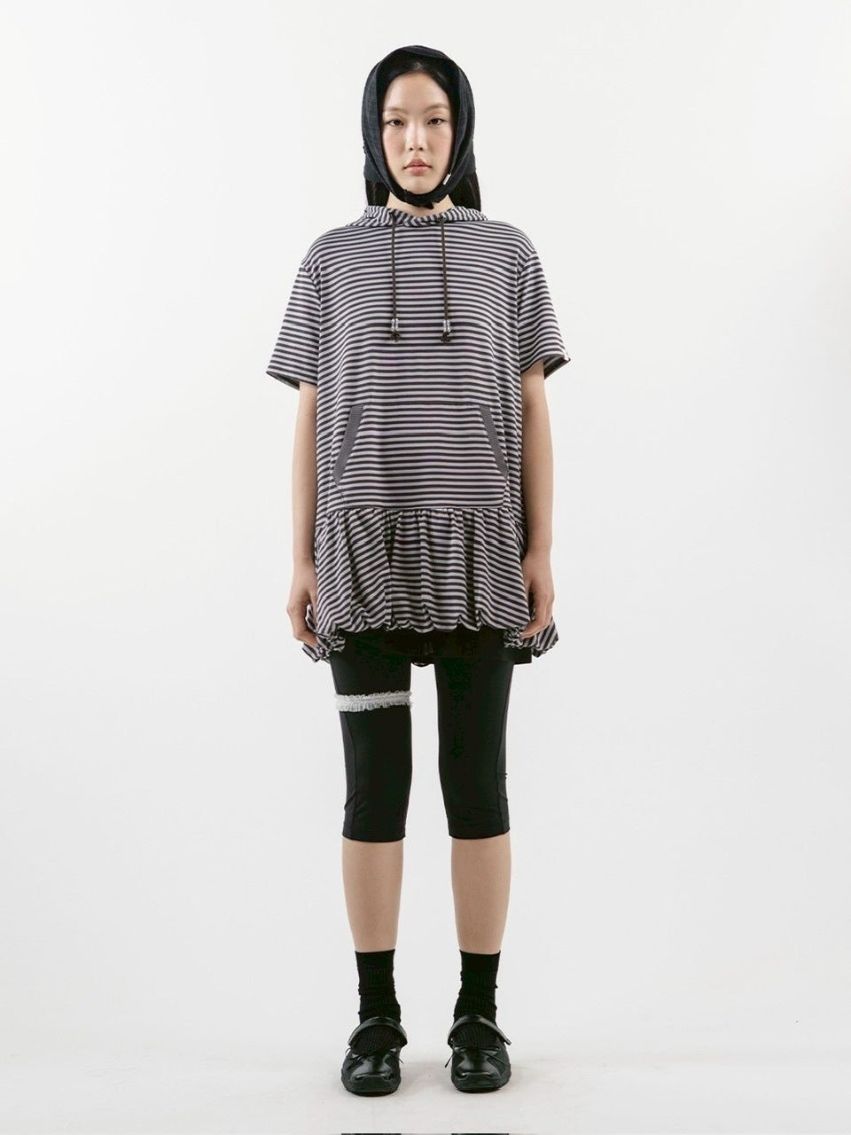 【TUOMIO】STRIPE BALLOON HOOD DRESS / 【トゥオミオ】ストライプバルーンフードワンピース