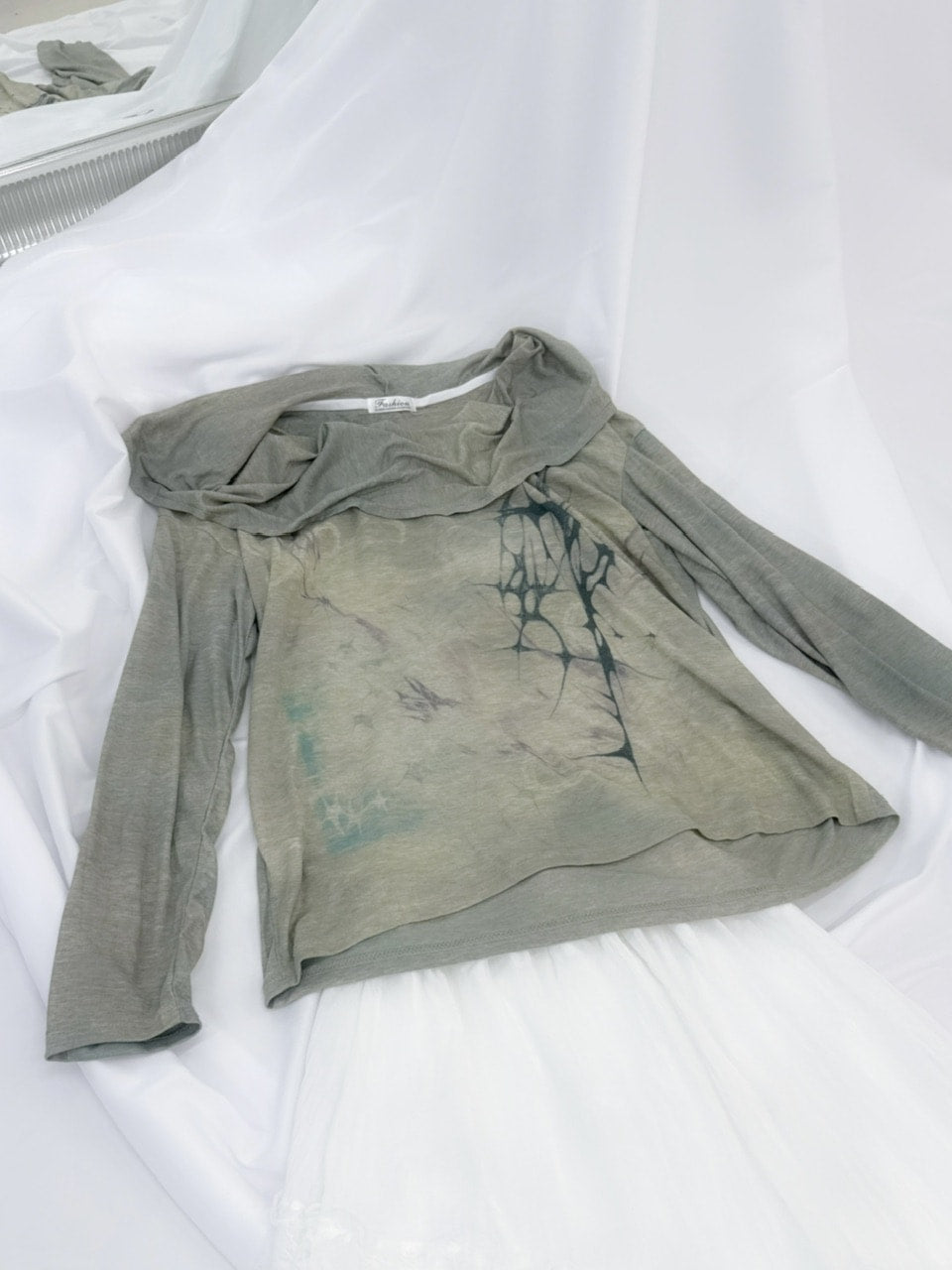 国際配送【Nerd out XU】tribal hooded off shoulder long sleeve