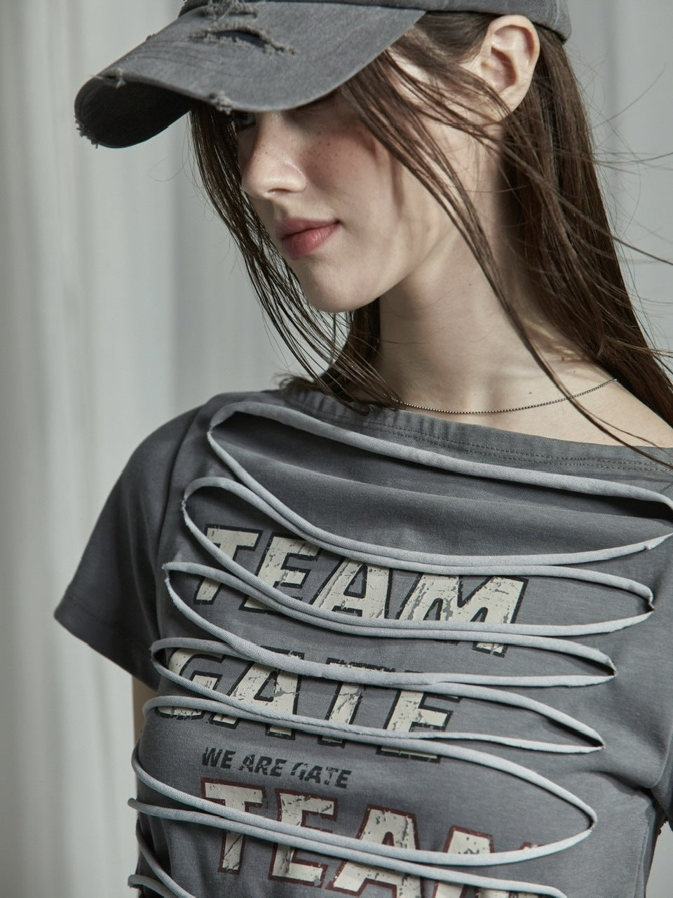 【GATELESS】SLASH DAMAGE LOGO T-SHIRT / 【ゲートレス】スラッシュダメージロゴ半袖Tシャツ