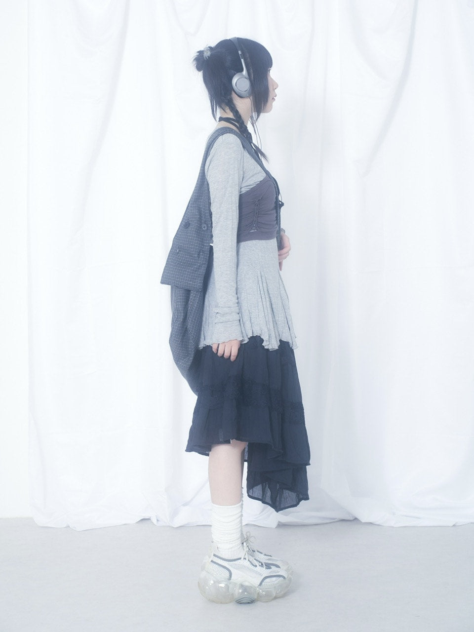 国際配送【Nerd out XU】unbalance long frill skirt (3color) / 【ナードアウトエックスユー】アンバランスロングフリルスカート