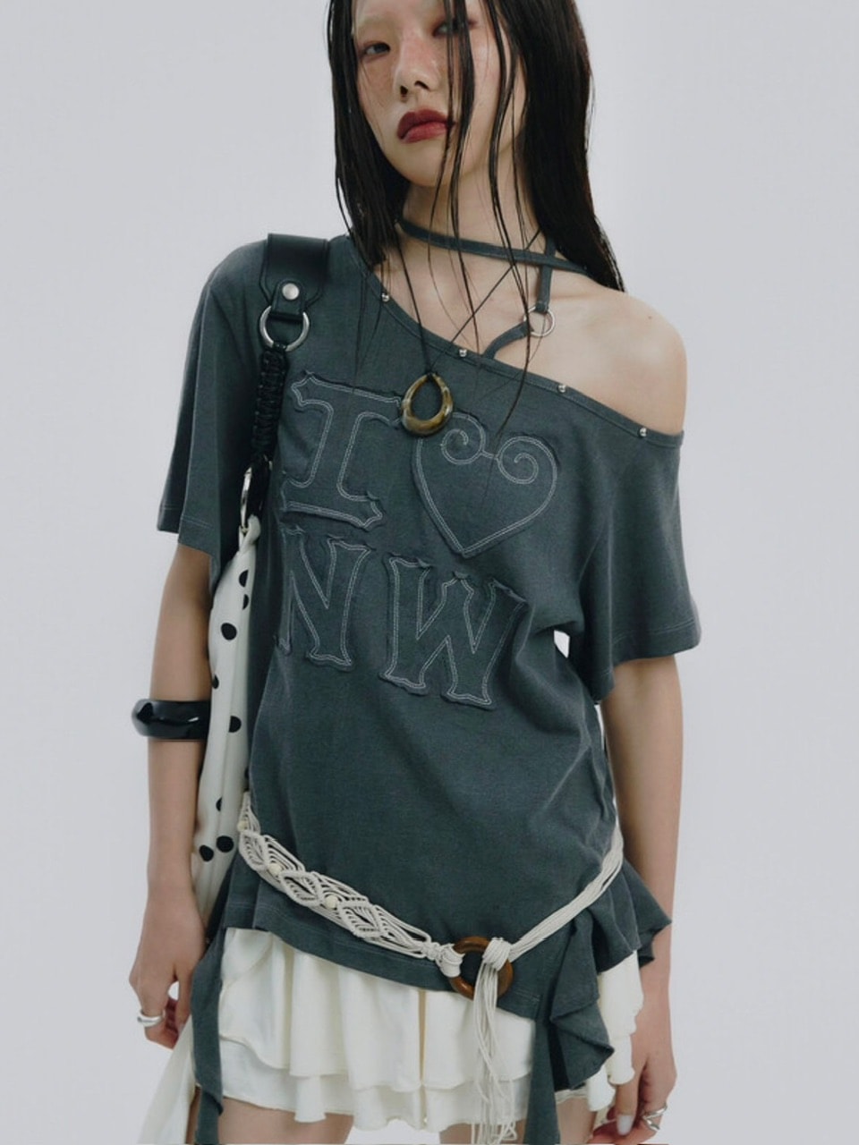 【NOT KNOWING】One Shoulder I LOVE Ruffle Top / 【ノットノーイング】ワンショルダーアイラブラッフル半袖Tシャツ