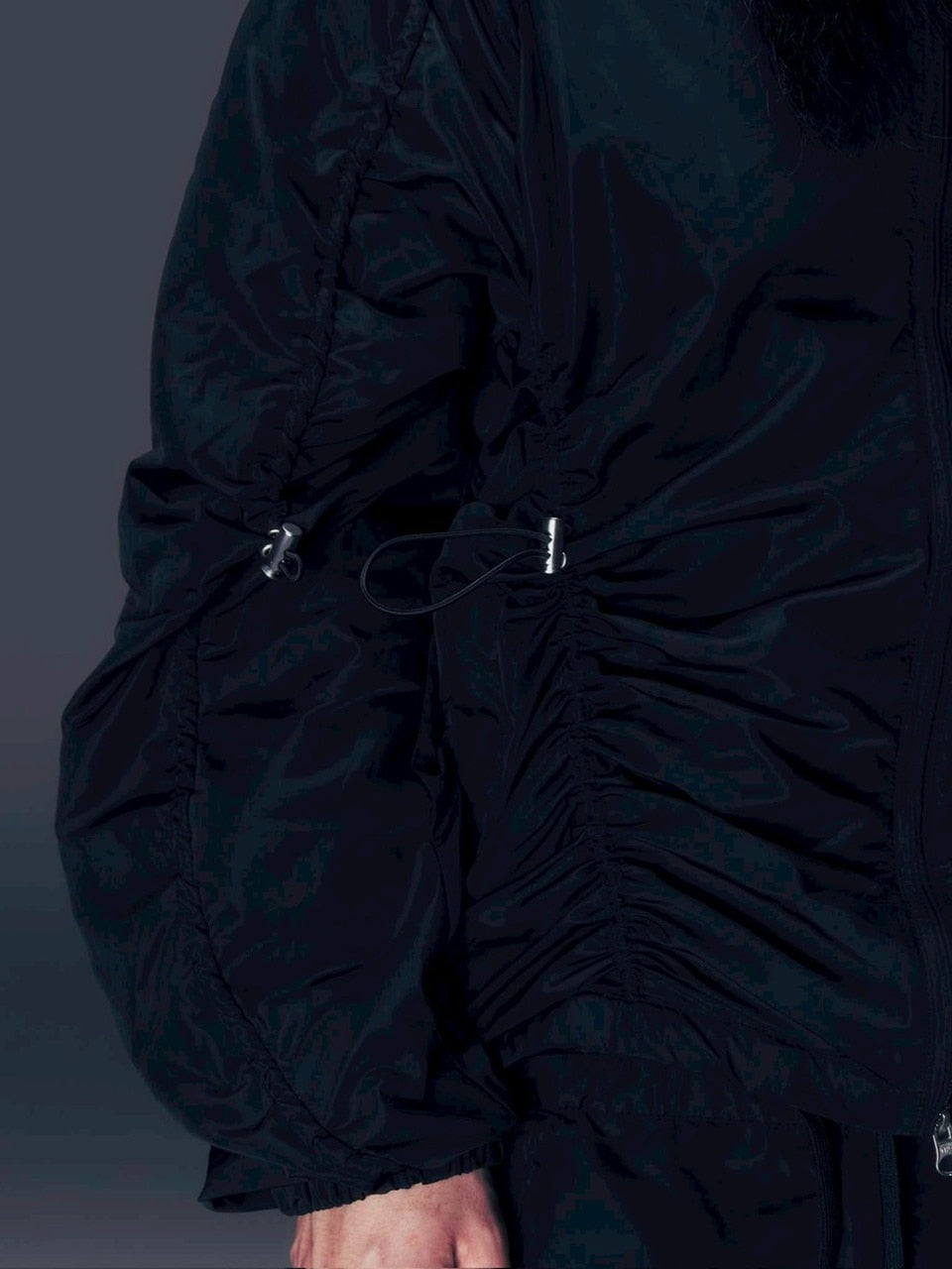 【DIG YOUR OWN GRAVE】SYN-EDGE BLOUSON /【ディグユアオウングレイブ】アシンメトリーテックブルゾン