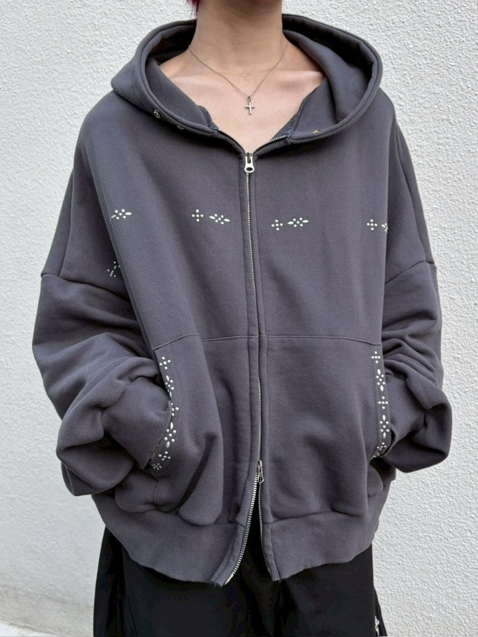 受注制【LUV CODE】studs zip up hoodie (2color)