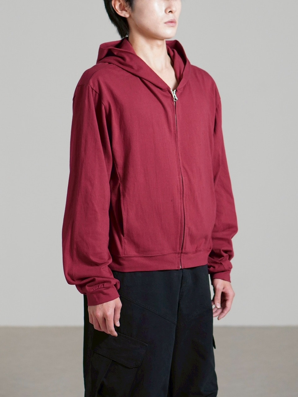 受注制【Chikashitsu +】light touch cropped hoodie / 【チカシツプラス】 ライトタッチクロップドパーカー (3color)