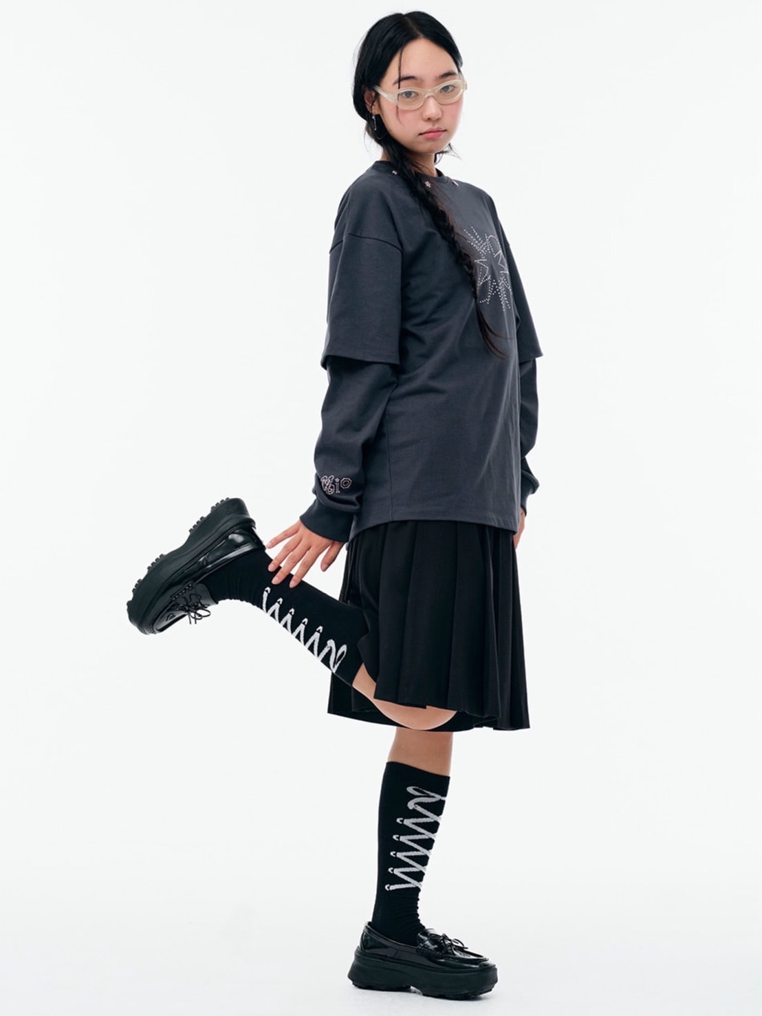 【TUOMIO】RIBBON GRAPHIC KNEE SOCKS / 【トゥオミオ】リボングラフィックニーソックス