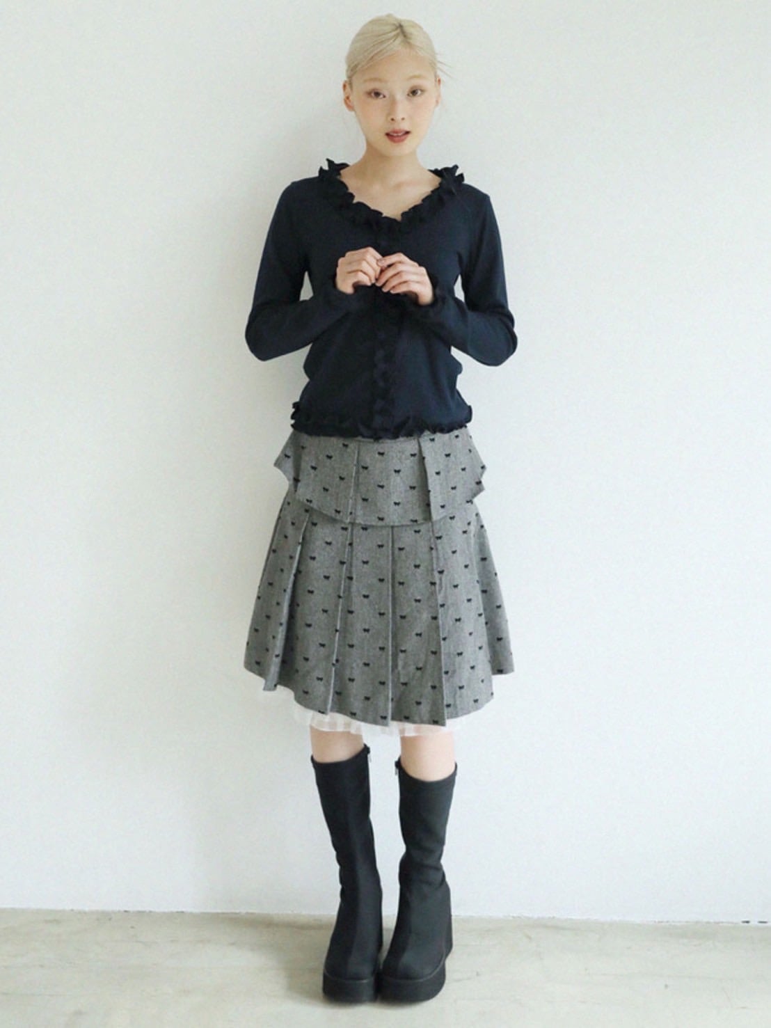 12/21 20:00 再販【Uglyshadow】RUFFLE RIBBED T-SHIRT